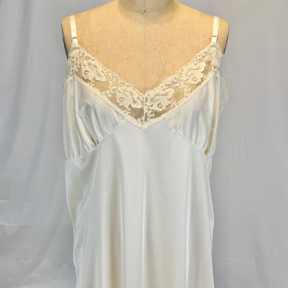 VINTAGE 70s nylon lace midi dress slip full length midi lingerie layer nightgown - Picture 4 of 13